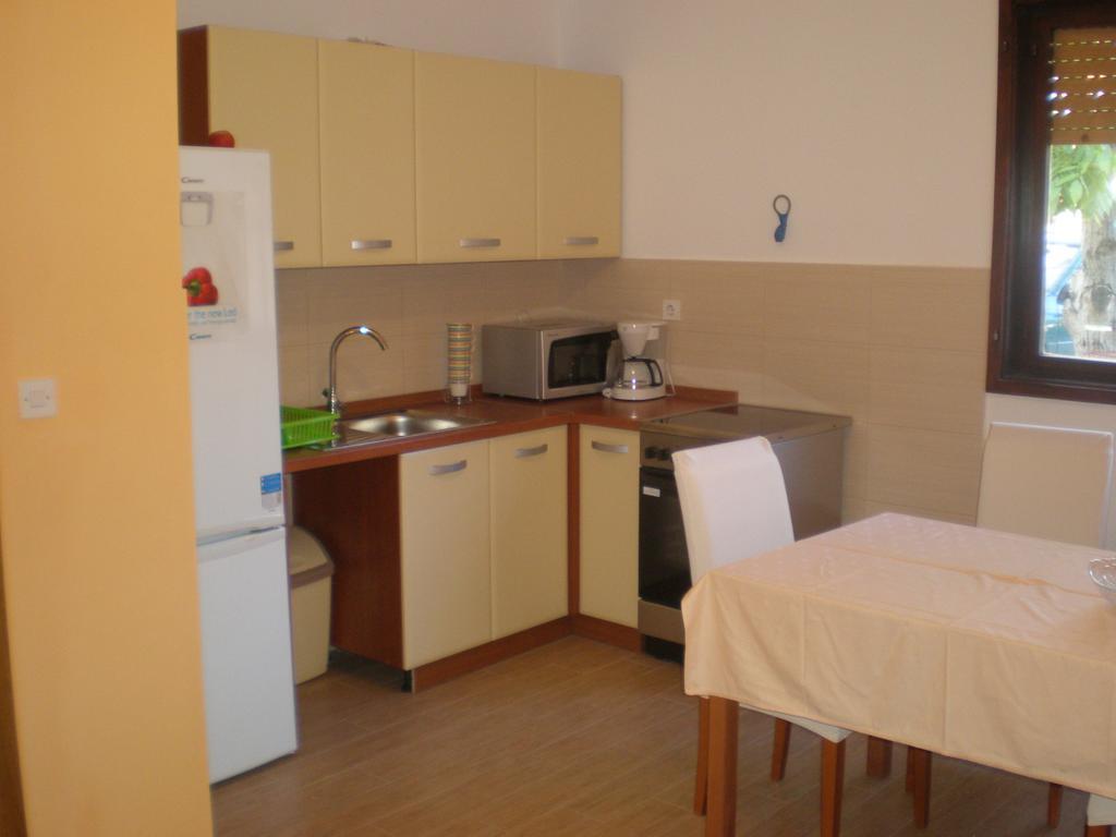 Apartment Ms พูลา ภายนอก รูปภาพ