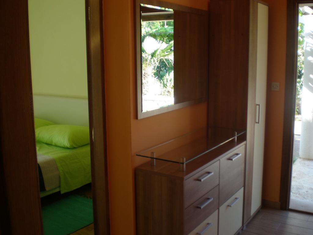 Apartment Ms พูลา ภายนอก รูปภาพ